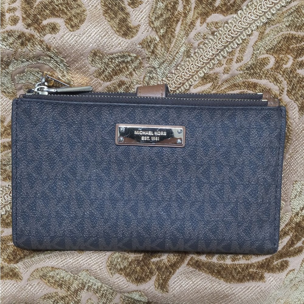 MICHAEL KORS Travel MK Signature Double Zip Wristlet Wallet